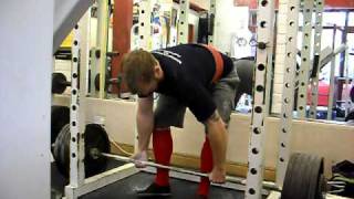 Deadlift 230kg x 6 (30/10/10)