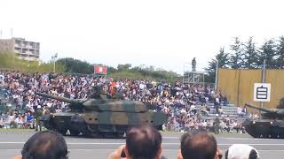 【平成30年度 自衛隊記念日 観閲式 総合予行】観閲行進（車両） 陸上自衛隊 戦車部隊 10式戦車   2018.10.08