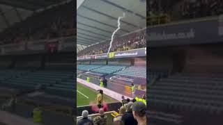 Sheffield Throw Smoke Grenades And Coins On The Field | Millwall v Sheffield Utd