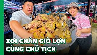 Hải SAPA TV & chủ tịch Tuyên Xinh Gái cùng ông cụ Mềnh XƠI CHÂN GIÒ LỢN ĐEN tại chợ phiên Sín Chéng