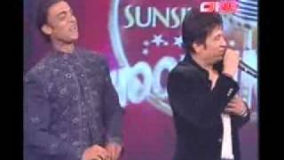Shoaib Akhtar Singing - Love you Shoaib .flv