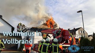 Mühlheim: Wohngebäude in Vollbrand