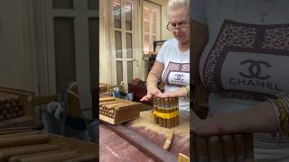 Cohiba Factory candid moment - Siglo VI #egm #factory #cohibafactory #howto #asmrcommunity #cuba