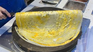 Chinese savior crepe / 摊煎饼 - Chinese Street Food