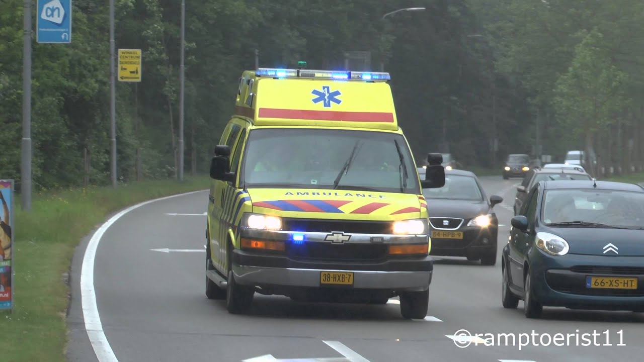 Ambulance 19-131 Met Spoed Naar Een Melding In Middelburg (Primeur ...