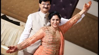 Beautiful Couple Dance by Mom & Dad at Sangeet Ceremony on Bollywood Songs