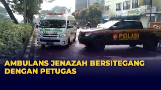 Rombongan Ambulans Pembawa Jenazah Teriaki Petugas karena Terhalang Penyekatan PPKM Darurat