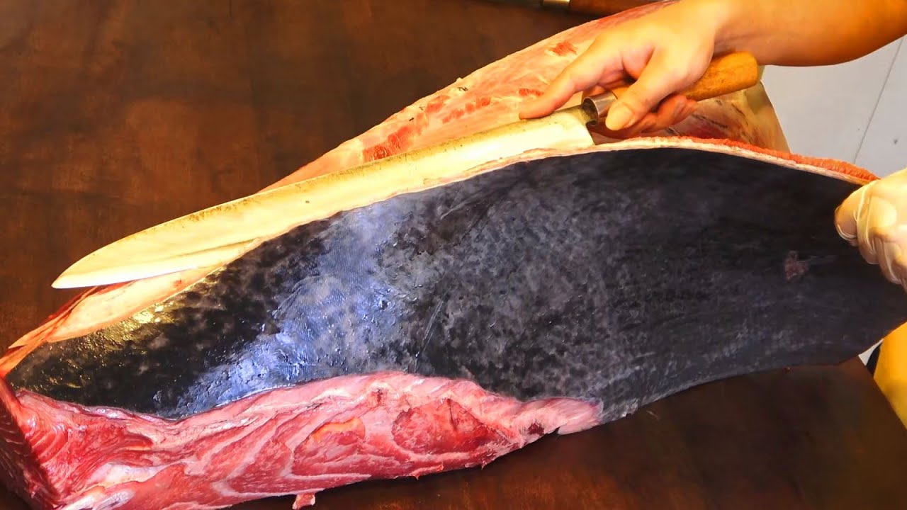 Masterful Bluefin Tuna Breakdown Otoro Akami Cutting Perfection