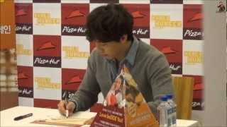 ＊(121028)-Pizza Hut WHR Fan Signing Fancams#4＊