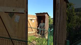 FUNNY OUTDOOR TOILET  IN AUSTRIA , JUOKINGAS LAUKO TUALETAS AUSTRIJOJE PRIE OLDTIMER MOTELIO - STARt