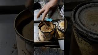 আদা ও লবঙ্গ দিয়ে দোকানে রং চা বানানোর পদ্ধতি। Tea making process of tea stall.