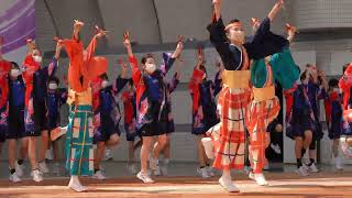 原宿よさこい連と渋谷区立原宿外苑中学校 📍原宿表参道元氣祭スーパーよさこい (代々木公園ステージ) 📅2022-08-27T10:28