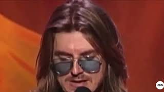 Mitch Hedberg - Smoking and flossing joke