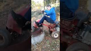 OFF-ROAD MOWERS Part 1 climbing a raised manhole. FAIL.