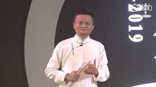 马云长衫白褂献唱《空城计》：请上城来听我抚琴【2019道农会】