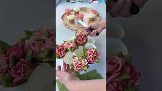 Buttercream Cupcake Bouquet