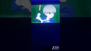 Uzaki-Chan Snaps in Half