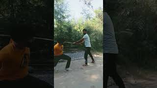 Self defense on road side✊🎖कोई लाठी से मारे तो सेल्फ डिफेंस कैसे करें #shorts #selfdefense #viral 🔥🔥