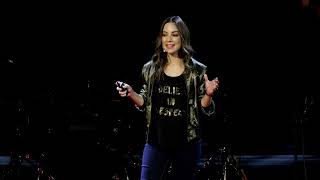 MARIANA ATENCIO: TEDx – What Makes You Special?