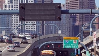 Broken electronic highway signs, an expensive problem