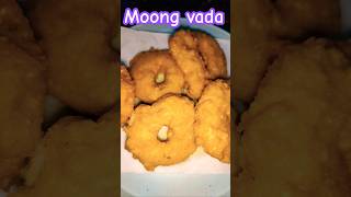 Moong vada for sambhar n dahi .......🤤🤤#youtubeshorts #food #recipe#cooking #easyrecipe #copyright