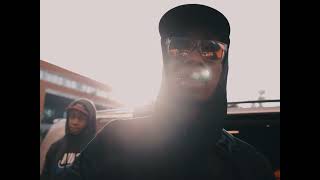 JUNIOR (2ZG) - SERRAGE DE COU (Clip Officiel)