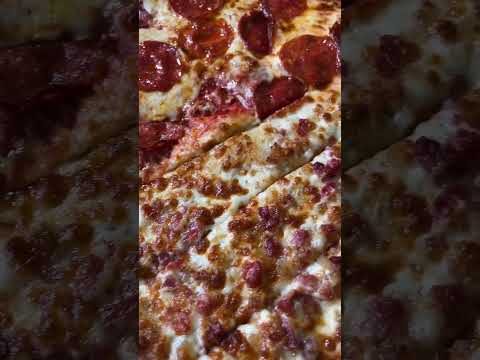 LITTLE CAESAR'S "NEW" SLICES -N-STIX BACON DEAL - YouTube