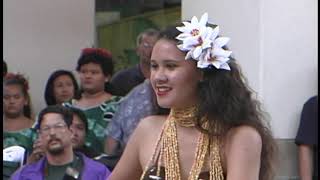 HONOLULU, HAWAII USA. AMAZING TAHITIAN CULTURAL DANCER. HOW DOES SHE DO IT?