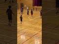 1対1でナイスコースにシュートを打つ handball ハンドボール ハンドボール部