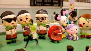 フィナーレ後　たかたのゆめちゃんと与一くんズ　全国ご当地キャラクタースポーツ大会in大田原2016　00087