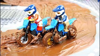 Toy motorcycle race and Toy Dirt Bike Wash