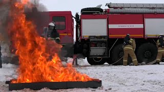 Пожарные подразделения Азнакаевского гарнизона показали  свои навыки профессионального мастерства.