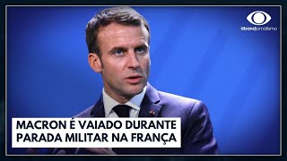 Macron é vaiado durante parada militar na França | Jornal da Band