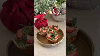 Christmas Mini Cheesecake | Pistachio Butter Cream | Sugared Rosemary #christmasdessert