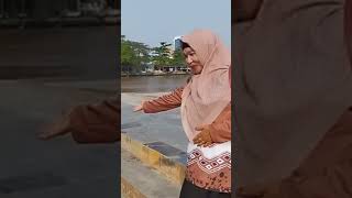 Wow Senangnya ! Ternyata Ada Burung / Ketika Berada Di Siring Kota Banjarmasin#shorts