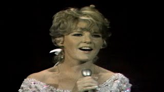 Petula Clark "C'est ma chanson/This Is My Song" on The Ed Sullivan Show