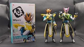 白黒つけようぜ！【S.H.Figuarts 仮面ライダーライブ　バットゲノム/ジャッカルゲノム】