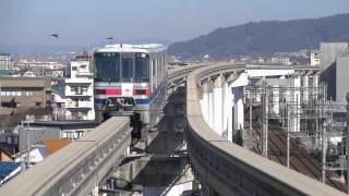 大阪モノレール1000系　蛍池駅発車