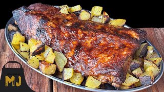 Oven baked ribs with barbecue sauce