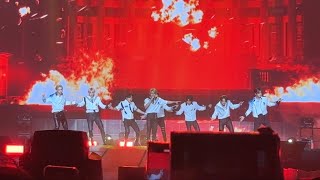 230205 Stray Kids MANIAC in Singapore - Hellevator + TOP