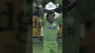 Pakistan’s 1992 Cricket World Cup winning moment 🇵🇰✨ #shorts #cricket #cricketshorts