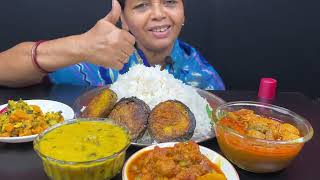 BIGBITES, EATING VEG THALI, RICE WITH SOYABIN CURRY, DAL, FULKOPI ROSHA।।