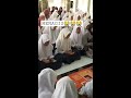 terharu semua santri hadiri ngelayat di rumah duka isak tangis temen sekolah yang telah meninggal