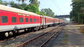 Lokmanyatilak Ernakulam Duranto Express