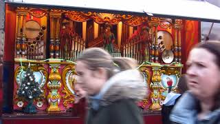 Stuart Wright's 89-key Gavioli Fairground Organ - Video 1 of 2