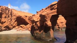 Grottes et falaises des îles de la Madeleine