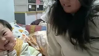 天天她俩不吵架，这一天天的过不去……搞笑搞笑视频母女姐妹人类幼崽