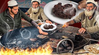 70+ Years Old Man Making Peshawari Chapli Kabab! MARDAN Street Food CHAPLI KABAB PESHAWAR