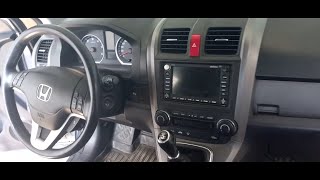 How to remove the radio on  Honda CR-V III