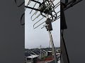 bisa jadi solusi kalian pasang antena di rucut gendeng rumah